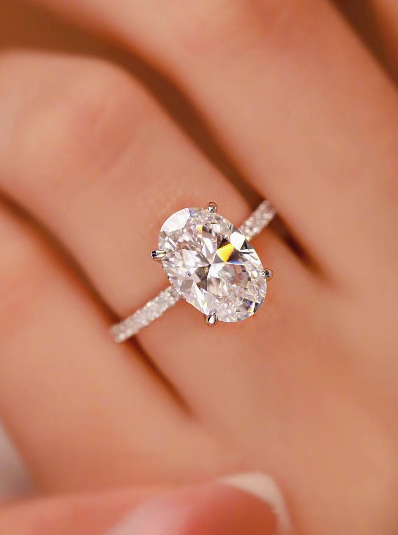 Beautiful Oval Diamond Ring - Balmas Jewelry