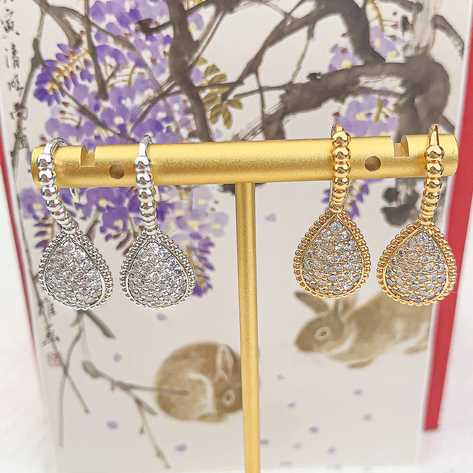 Women's Gold Teardrop Earrings - Balmas Jewelry