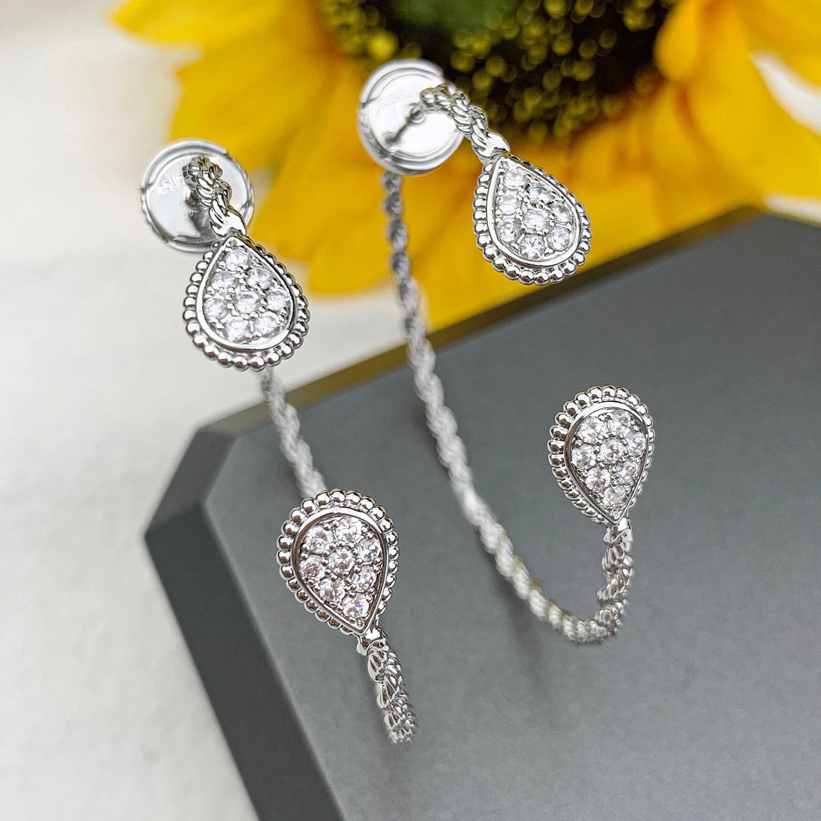Women's Gold Teardrop Earrings - Balmas Jewelry